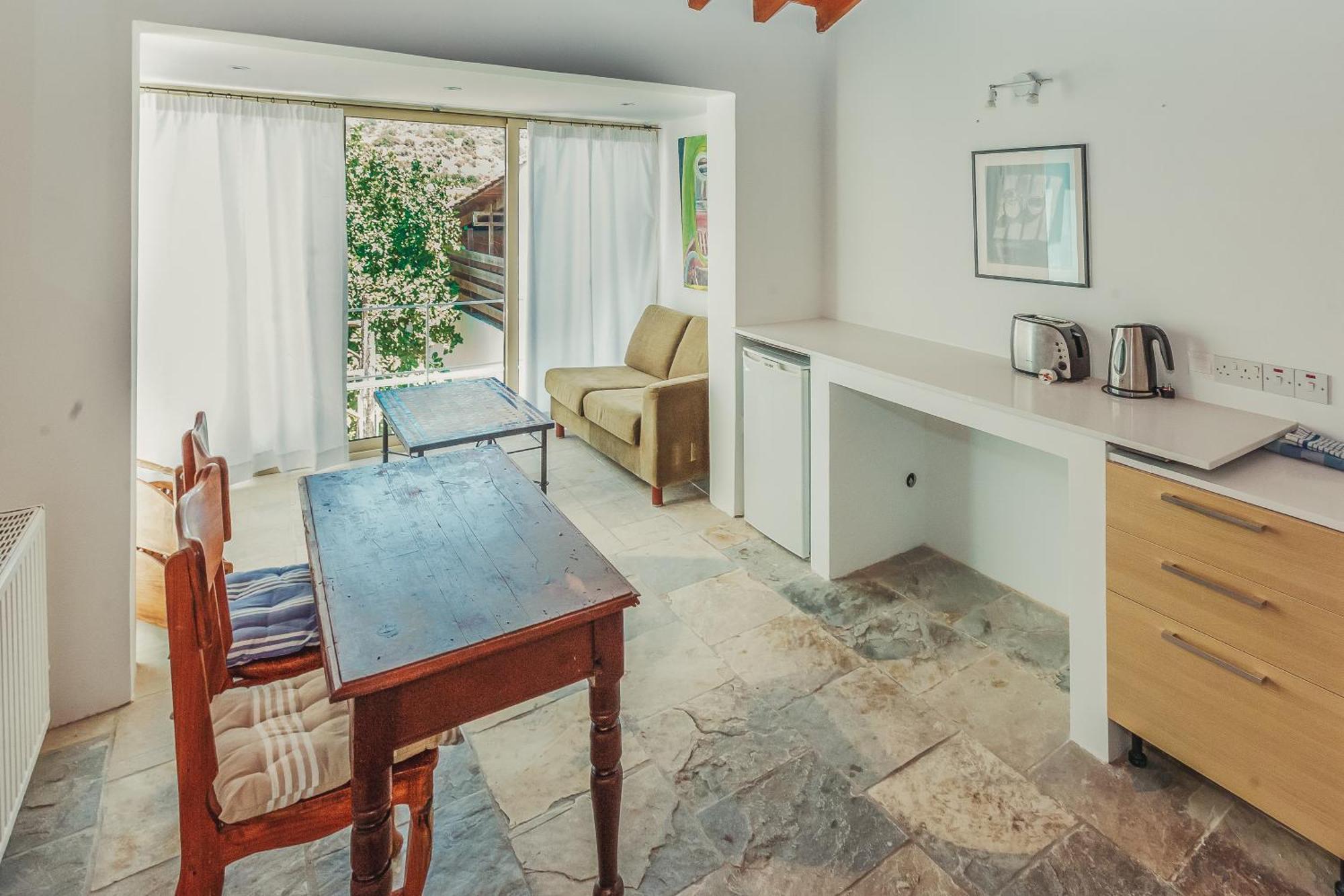 Archondia House - Holiday Apartments With Pool Kalavasos Buitenkant foto