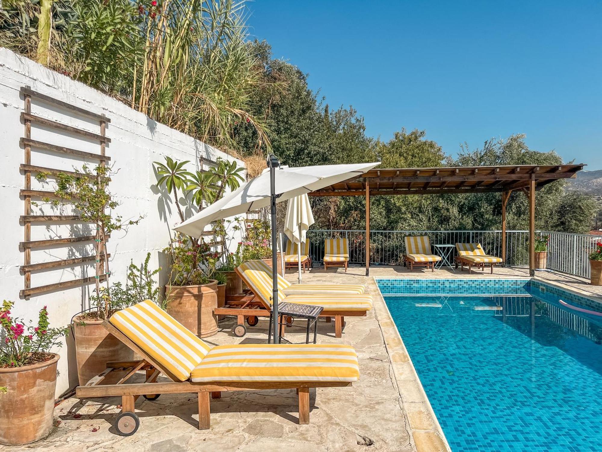 Archondia House - Holiday Apartments With Pool Kalavasos Buitenkant foto